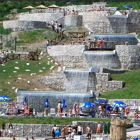 منزل للإقامة Laguna توزلا